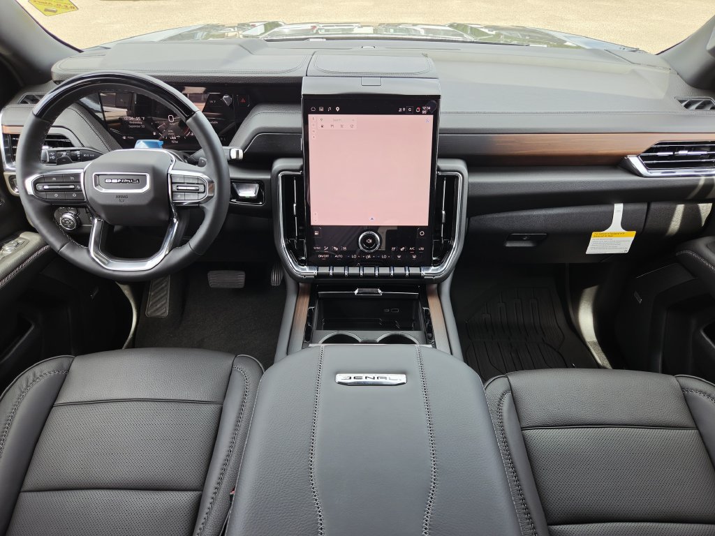 New 2026 GMC Yukon Denali w/ Denali Reserve Package RWD image 9