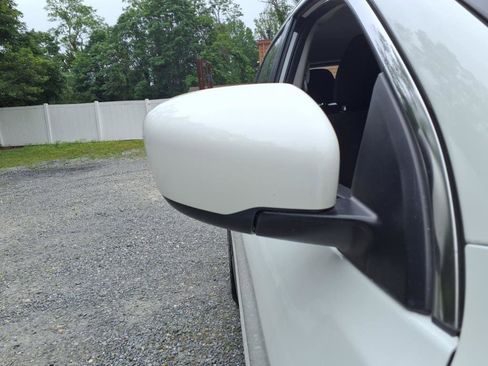 Used 2021 Nissan Rogue Sport S image 10