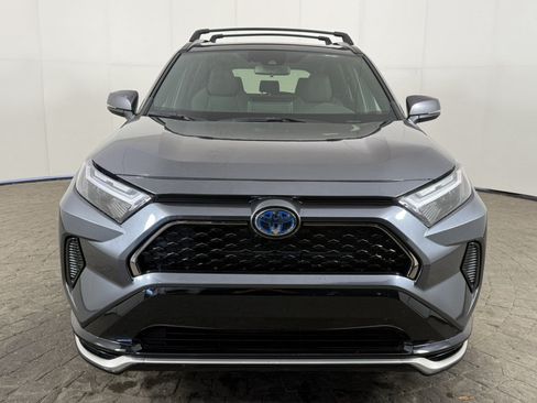 Used 2024 Toyota RAV4 SE w/ Weather & Moonroof Package AWD/4WD image 2