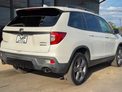 Used 2019 Honda Passport Touring image 2