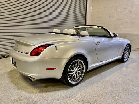 Used 2005 Lexus SC 430 Convertible RWD image 8