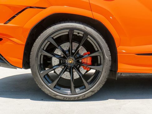 Used 2023 Lamborghini Urus S AWD/4WD image 34