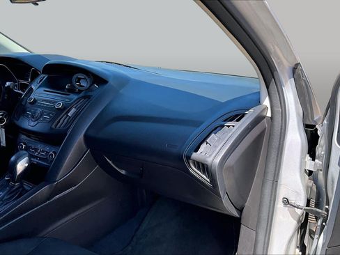 Used 2015 Ford Focus S FWD image 17