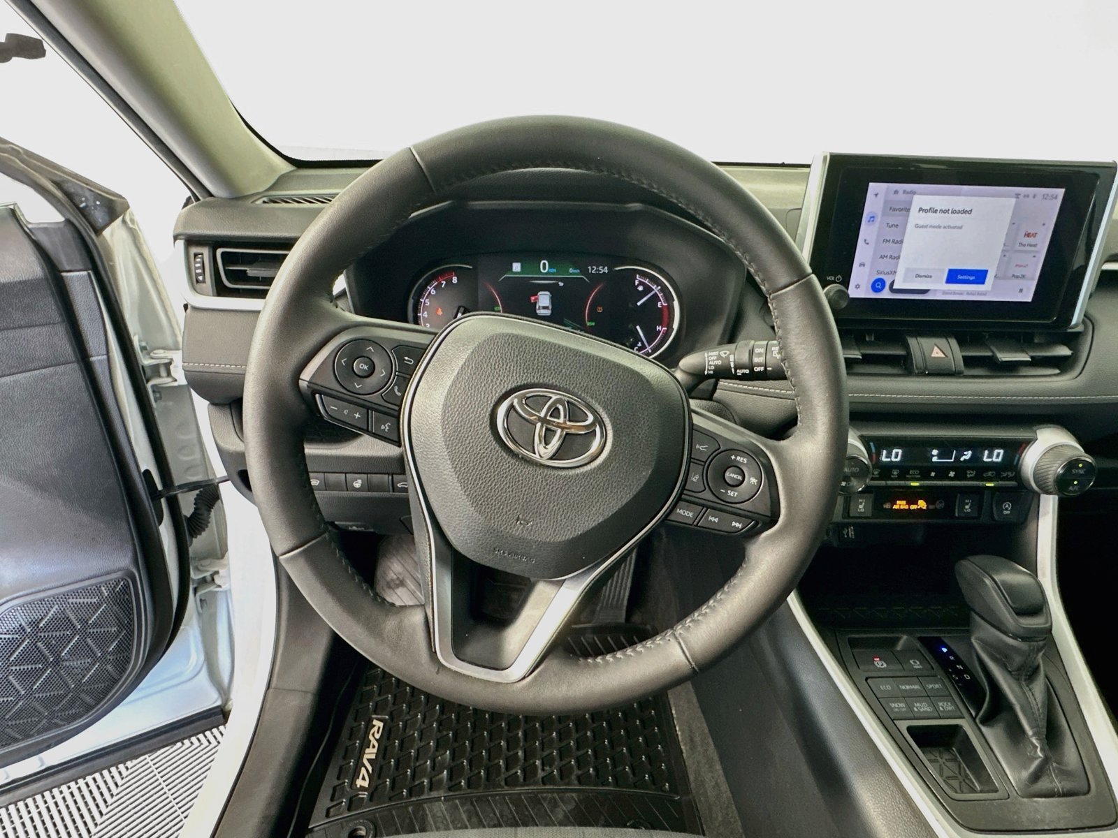 Used 2023 Toyota RAV4 XLE w/ Convenience Package AWD/4WD image 11