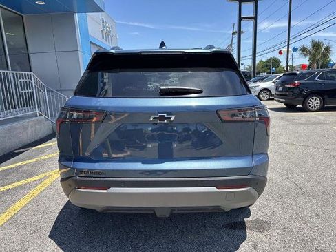 New 2026 Chevrolet Equinox LT w/ Midnight Edition FWD image 6