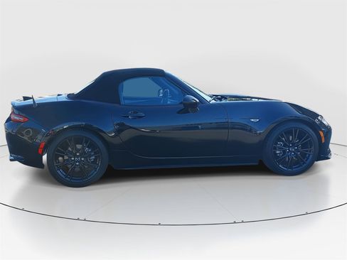 Used 2024 MAZDA MX-5 Miata Club w/ Interior Package image 8