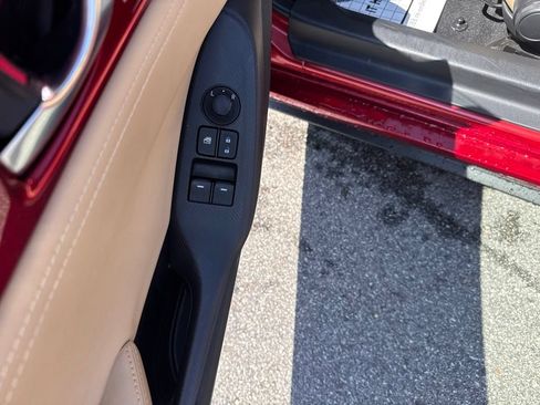 Used 2019 MAZDA MX-5 Miata RF Grand Touring RWD image 11