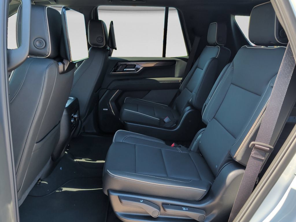 New 2026 GMC Yukon Elevation w/ Elevation Premium Package AWD/4WD image 36