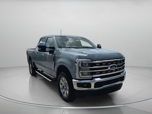 Used 2025 Ford F350 Lariat w/ Chrome Package AWD/4WD image 5