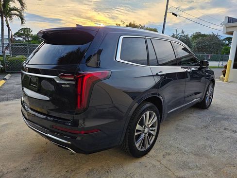 Used 2024 Cadillac XT6 Premium Luxury w/ Technology Package FWD image 5