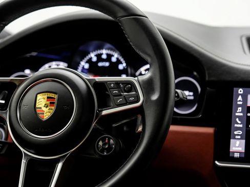 Used 2021 Porsche Cayenne GTS w/ Premium Package Plus AWD/4WD image 21
