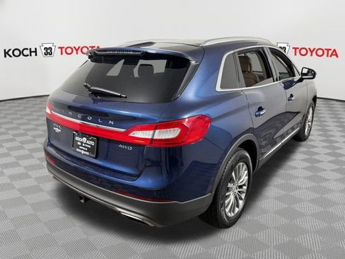 Used 2017 Lincoln MKX Select w/ Select Plus Package AWD/4WD image 8
