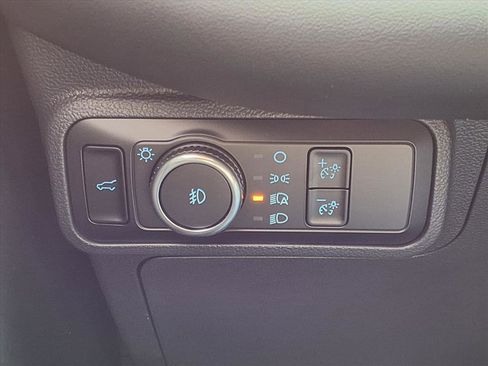 Used 2025 Ford Explorer ST-Line image 14