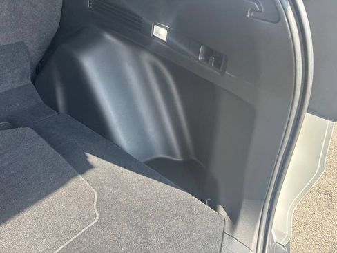 Used 2024 Honda CR-V EX-L image 12