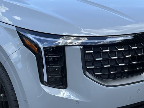 New 2026 Kia Carnival SX Prestige FWD image 13