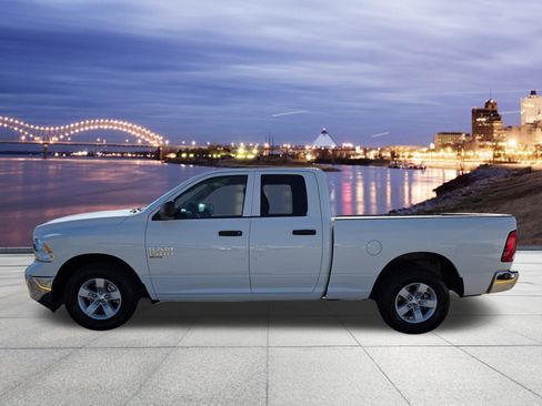 Used 2024 RAM 1500 Classic SLT image 2