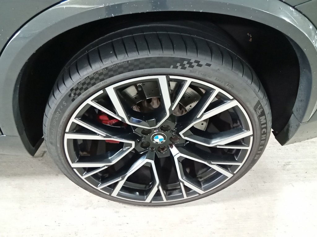 Used 2022 BMW X5 M w/ Competition Package 2 AWD/4WD image 14