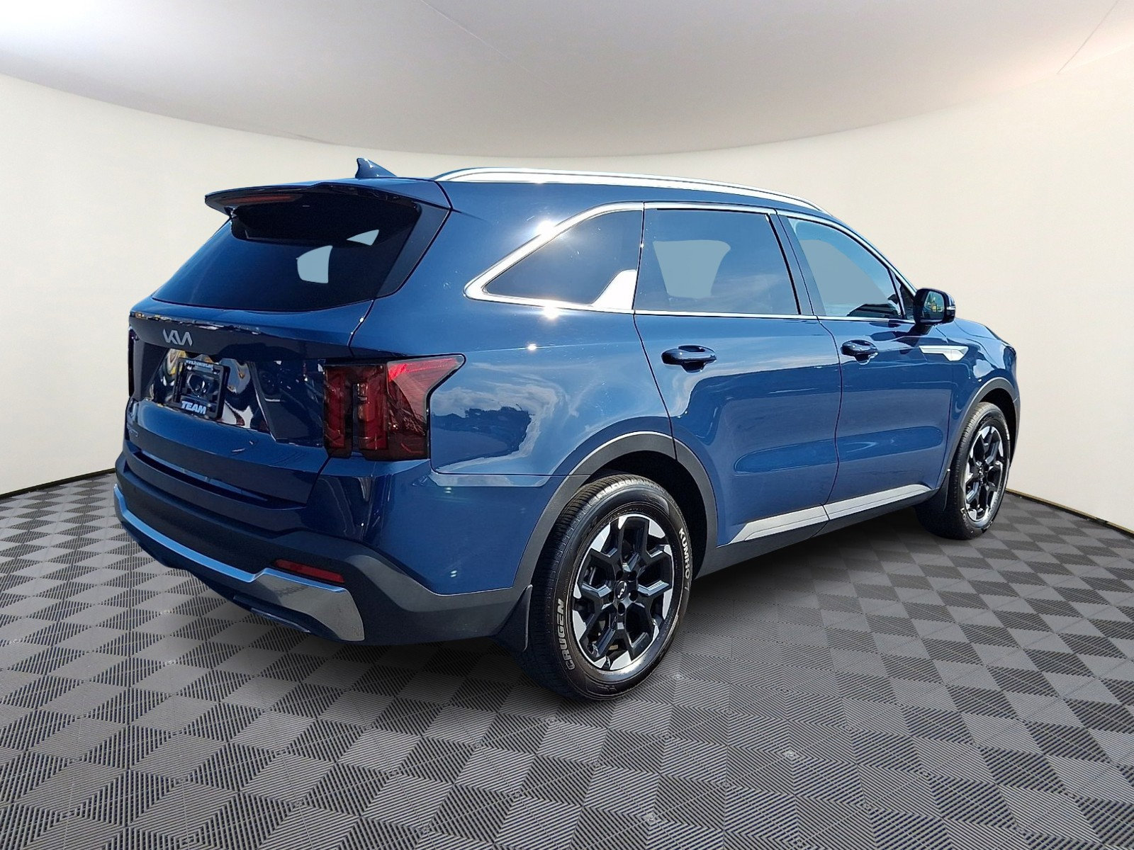 Used 2024 Kia Sorento S w/ Panoramic Sunroof Package FWD image 6
