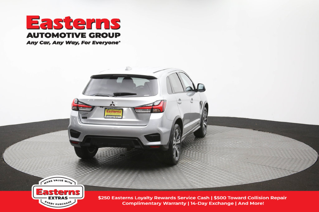 Used 2025 Mitsubishi Outlander Sport SE AWD/4WD image 39