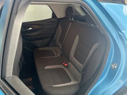 Used 2025 Chevrolet TrailBlazer LS w/ LS Convenience Package FWD image 20