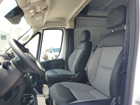 Used 2026 RAM ProMaster 2500 w/ Convenience Group FWD image 11