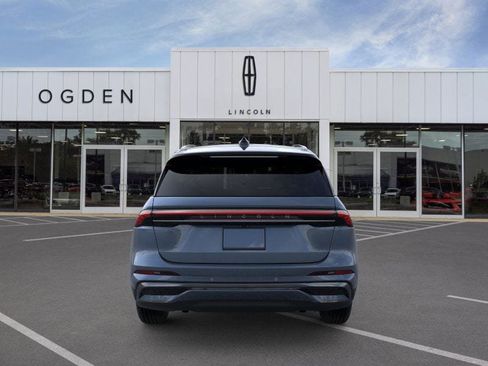 New 2026 Lincoln Nautilus Reserve w/ Jet Appearance Package image 5