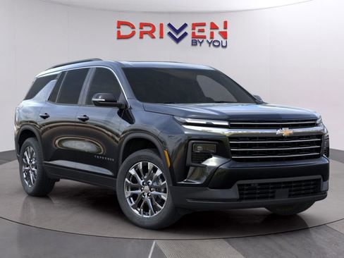 New 2026 Chevrolet Traverse LT w/ Sun and Wheel Package image 6