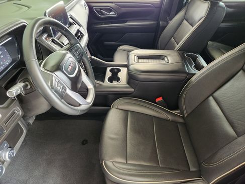 Certified 2024 GMC Yukon SLT image 13