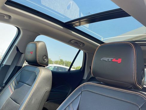 Used 2023 GMC Terrain AT4 AWD/4WD image 8