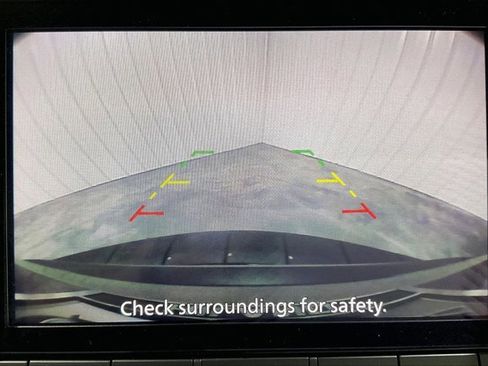 Used 2023 Nissan Rogue S image 21