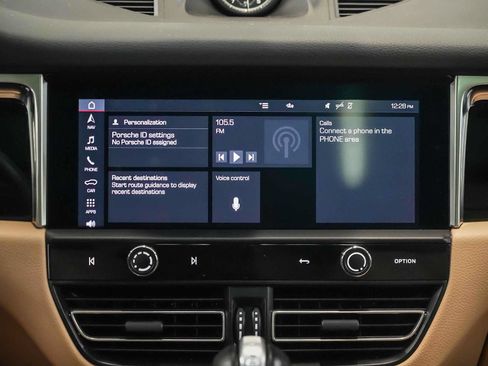 Certified 2023 Porsche Macan AWD/4WD image 13