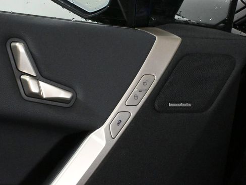 Used 2026 BMW iX xDrive45 w/ Premium Package image 27