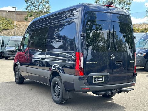 Used 2024 Mercedes-Benz Sprinter 144 Cargo image 5