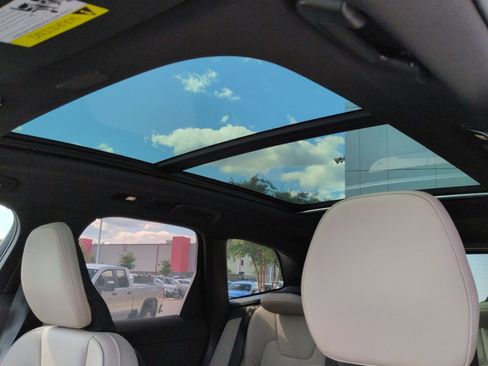 New 2026 Volvo XC60 B5 Plus w/ Protection Package Premier image 24