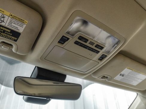 Used 2018 Toyota Highlander XLE FWD image 27