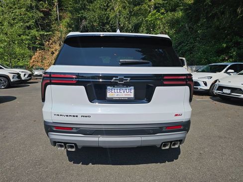 New 2026 Chevrolet Traverse Z71 w/ Enhanced Driving Package AWD/4WD image 6