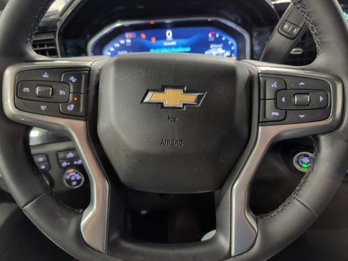 Used 2024 Chevrolet Silverado 2500 LT w/ Convenience Package AWD/4WD image 9