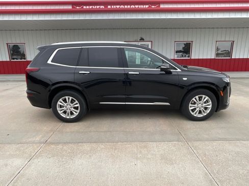 Used 2024 Cadillac XT6 Luxury w/ LPO, Floor Liner Package AWD/4WD image 1