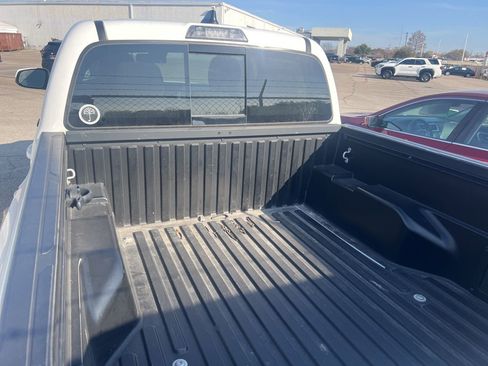 Used 2023 Toyota Tacoma SR5 w/ Technology Package image 7