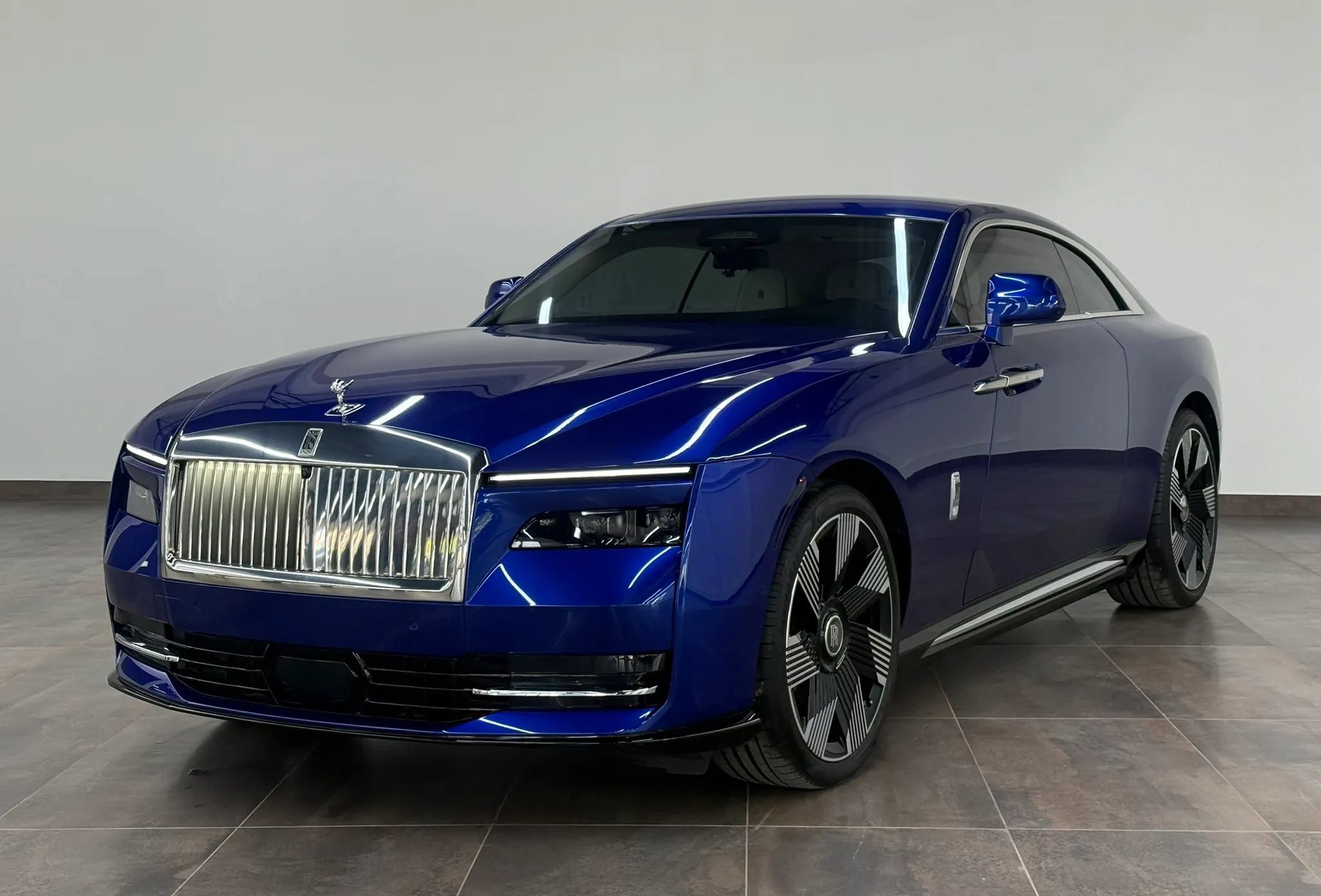 Used 2025 Rolls-Royce Spectre AWD/4WD image 1