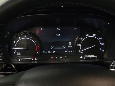 Used 2022 Lincoln Corsair AWD w/ Premium Package image 24