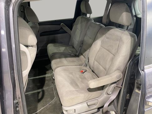 Used 2015 Honda Odyssey EX image 16