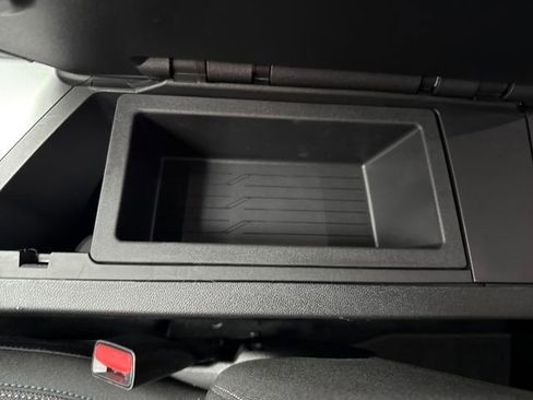 New 2026 Chevrolet Equinox EV LT image 25