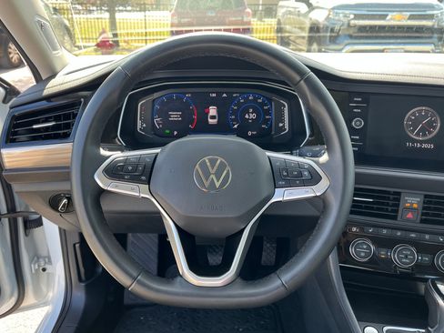Used 2024 Volkswagen Jetta SEL image 28