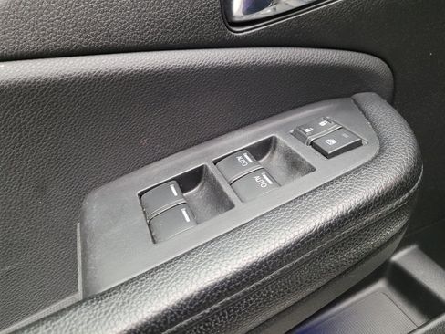 Used 2017 Honda Pilot Touring image 27