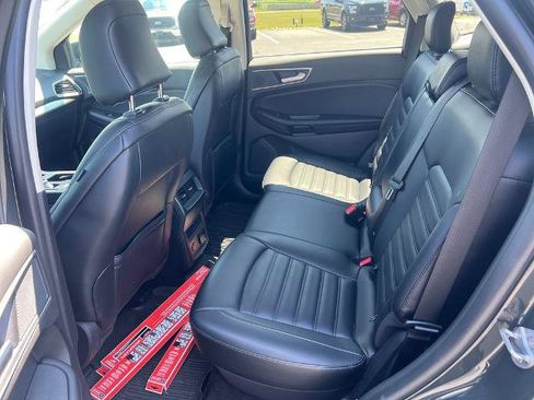 Certified 2024 Ford Edge SEL w/ Convenience Package AWD/4WD image 18