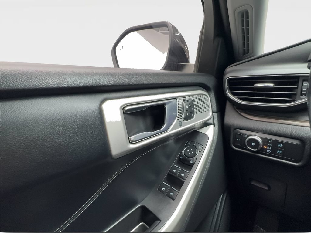 Used 2020 Ford Explorer Limited RWD image 52