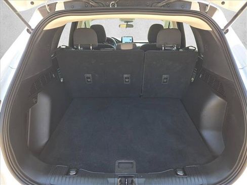 Used 2022 Ford Escape SE AWD/4WD image 6