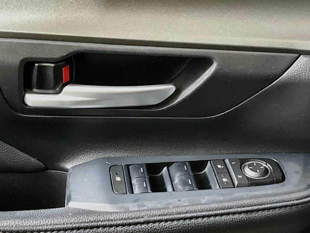 Used 2024 Toyota Grand Highlander FWD image 16