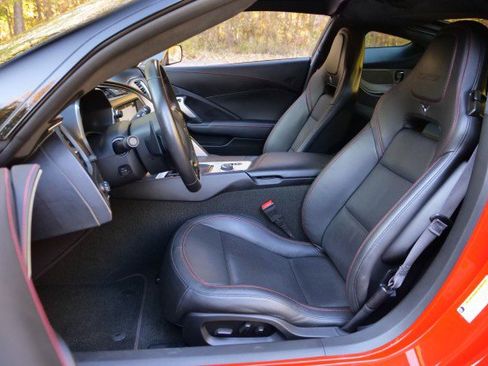 Used 2016 Chevrolet Corvette Z06 w/ 3LZ Preferred Equipment Group image 3